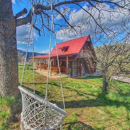 Log Cabin Uvac Nova Varos Luaran gambar
