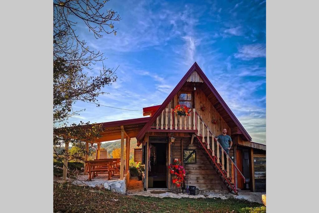 Log Cabin Uvac Nova Varos Luaran gambar