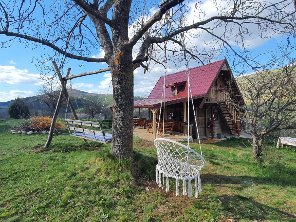 Log Cabin Uvac Nova Varos Luaran gambar